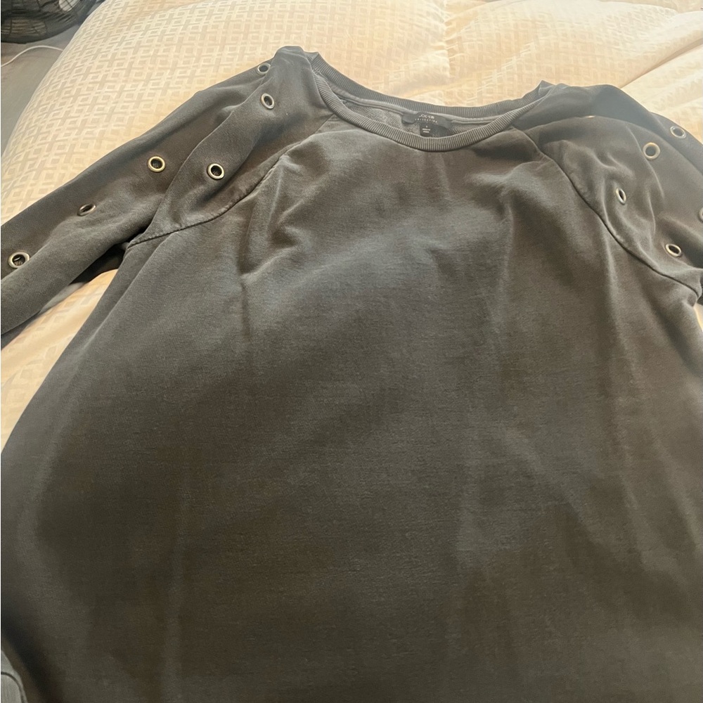 Joe’s sweatshirt